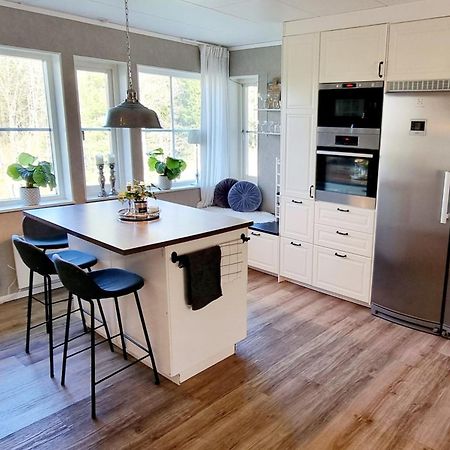 Family Friendly Villa With Sauna In The Nature Borås Extérieur photo