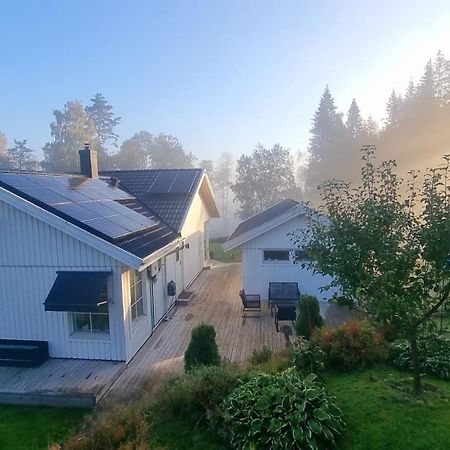 Family Friendly Villa With Sauna In The Nature Borås Extérieur photo